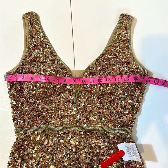 NWT Mag Duggal women’s light copper sequined bodycon mini dress size 6 - Picture 12 of 13